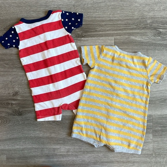 Carter's baby boys rompers - Picture 2 of 3